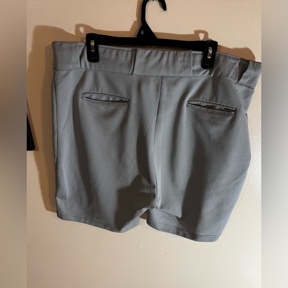 WILSON beige   Sports Tennis/Golf Shorts Size X Large lightweight - Picture 9 of 15